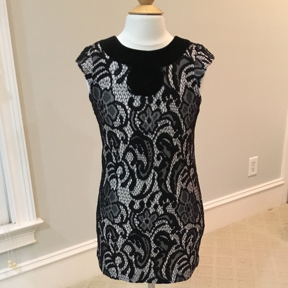 Kcparker Girl’s Black and White Dress / Size 8